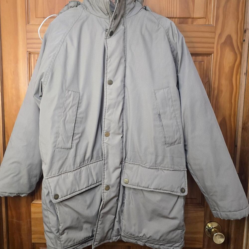 Vintage Field and Stream Jacket Size Medium! Has improfections!